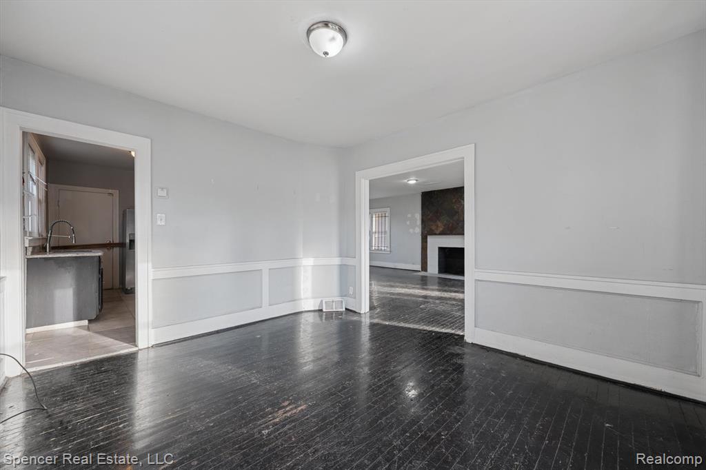2064 Glynn Court, Detroit, MI 48206 — Photo 17