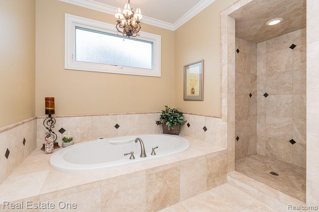 2737 Pebble Beach Drive, Oakland, MI — Photo 36