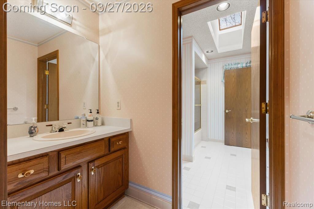 56688 Portsmouth Drive, Utica, MI, 48316