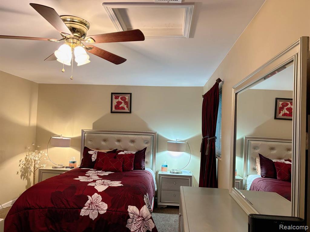 26387 N Alden Street N, Madison Heights, MI 48071 — Photo 17