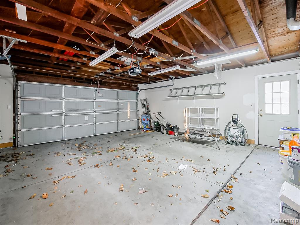 3730 Eastbourne Drive, Troy, MI 48084 — Photo 47