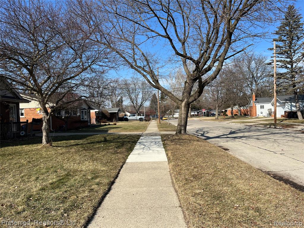 8957 Crown Street, Livonia, MI 48150 — Photo 4