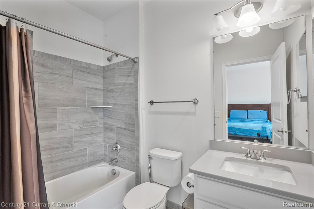 50560 Silverton Drive, Canton, MI 48187 — Photo 37
