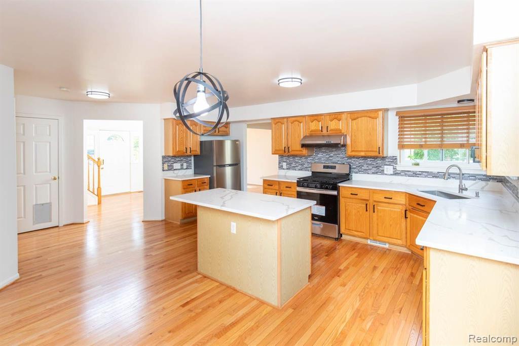 1454 AZIZ Drive, Canton, MI 48188 — Photo 16