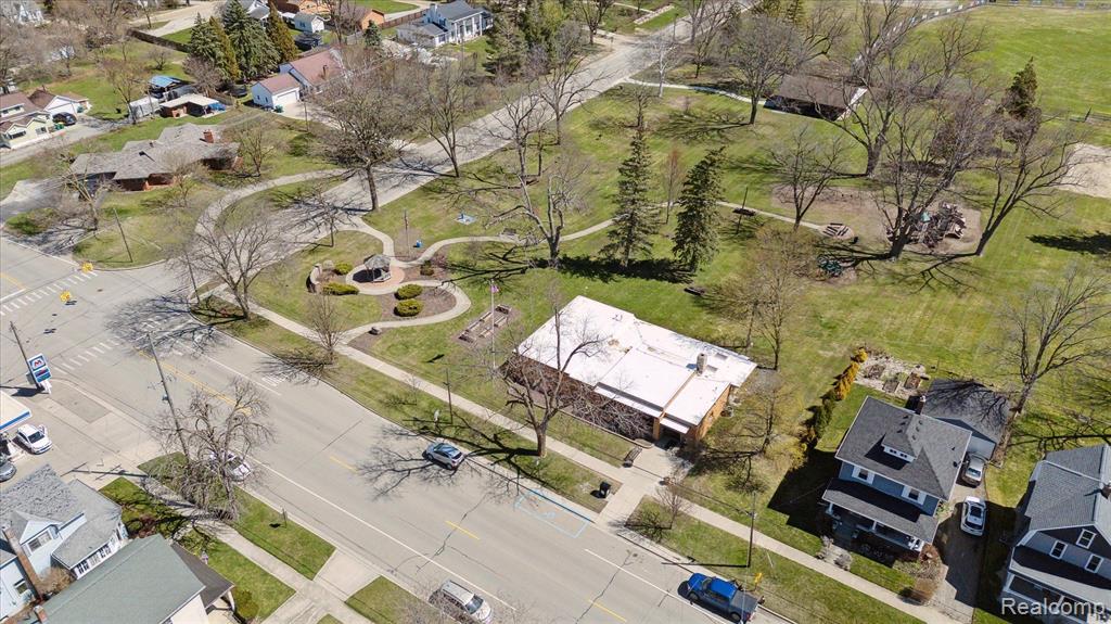 701 N SAGINAW Street, Durand, MI 48429 — Photo 12