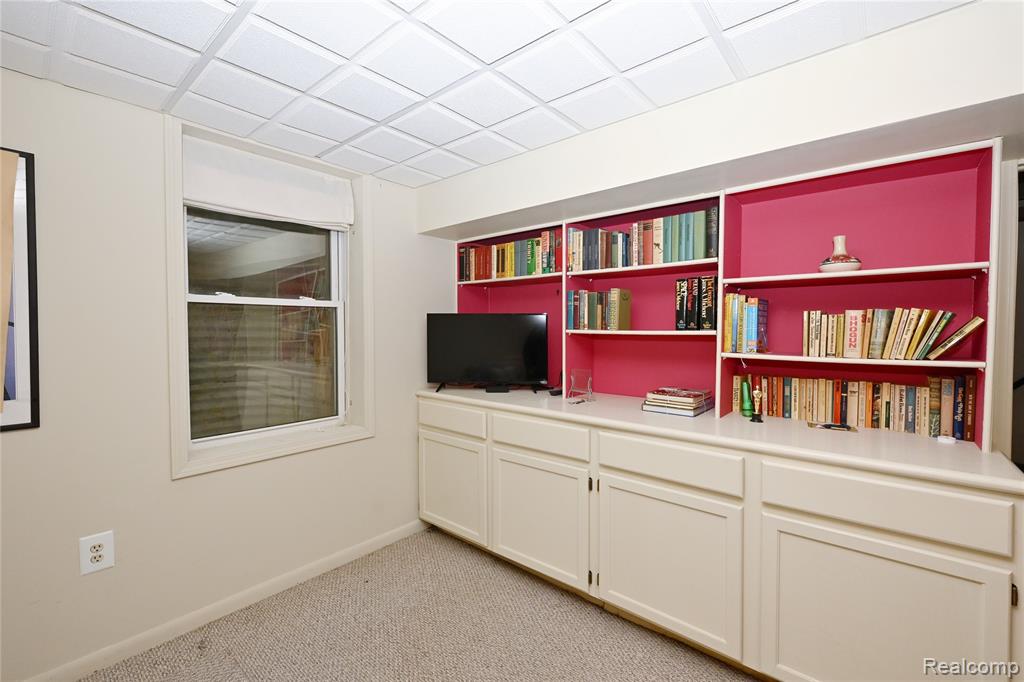 5084 Buckingham, Troy, MI 48098 — Photo 24