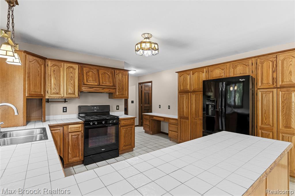892 W Barnes Lake Road, Columbiaville, MI 48421 — Photo 26