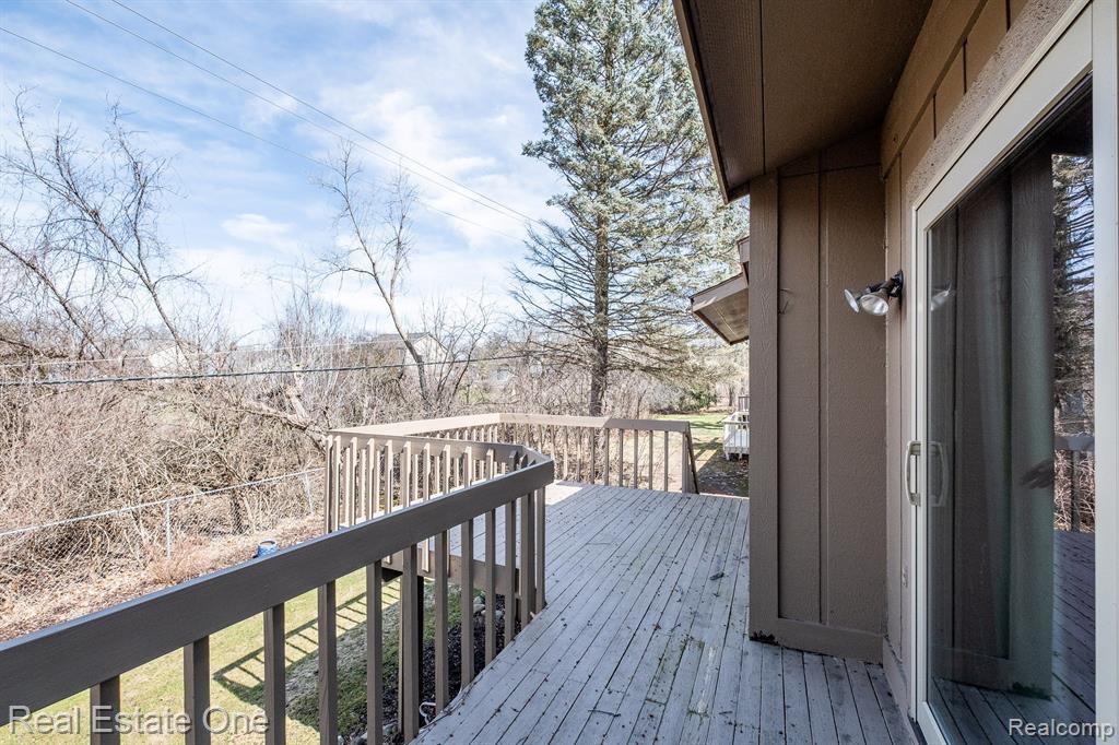 6534 RED CEDAR Lane, West Bloomfield, MI 48324 — Photo 35