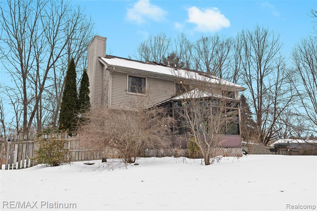 506 Foxfire Drive, Howell, MI 48843 — Photo 4