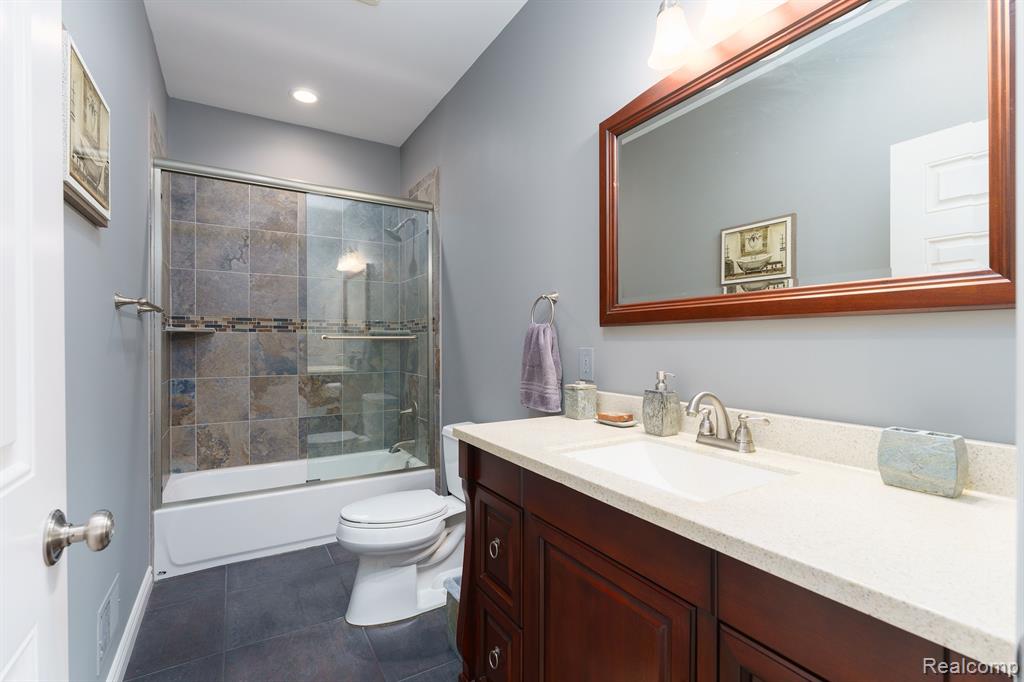 10031 IOSCO RIDGE Drive, Gregory, MI 48137 — Photo 31