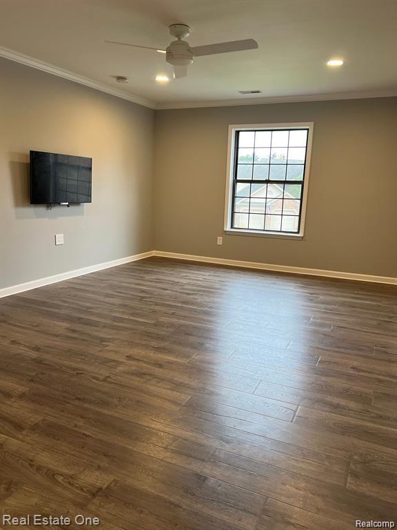 37033 RIDGEDALE Circle, Farmington Hills, MI 48331 — Photo 16