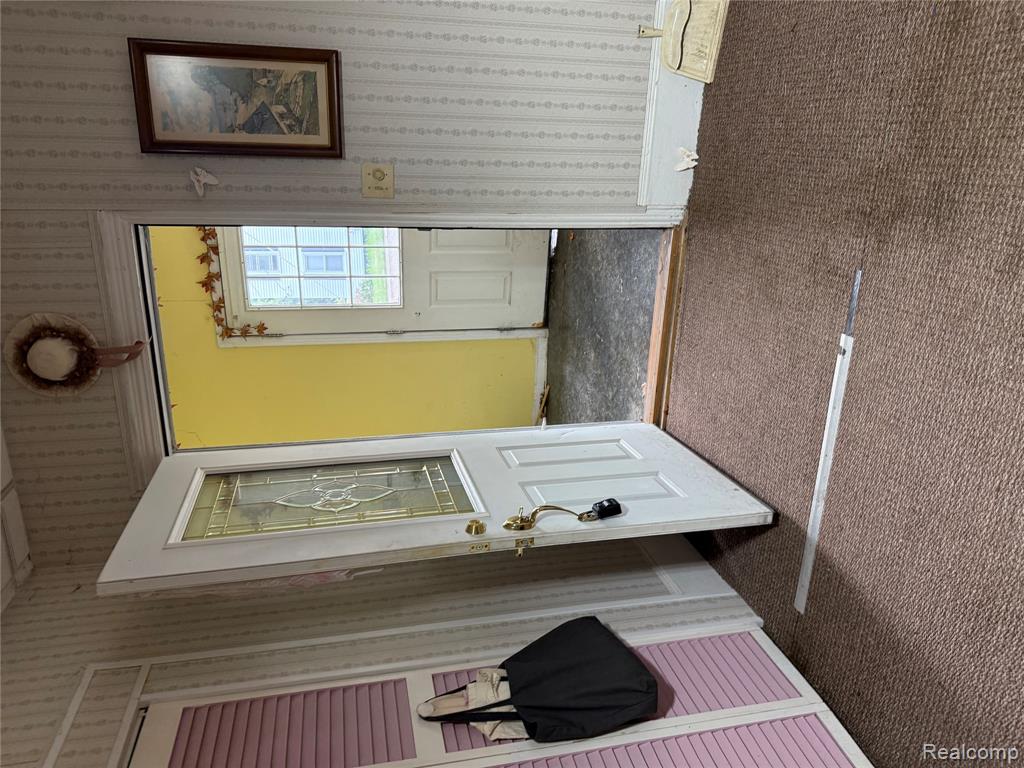 35 East Street, Oxford, MI 48371 — Photo 6