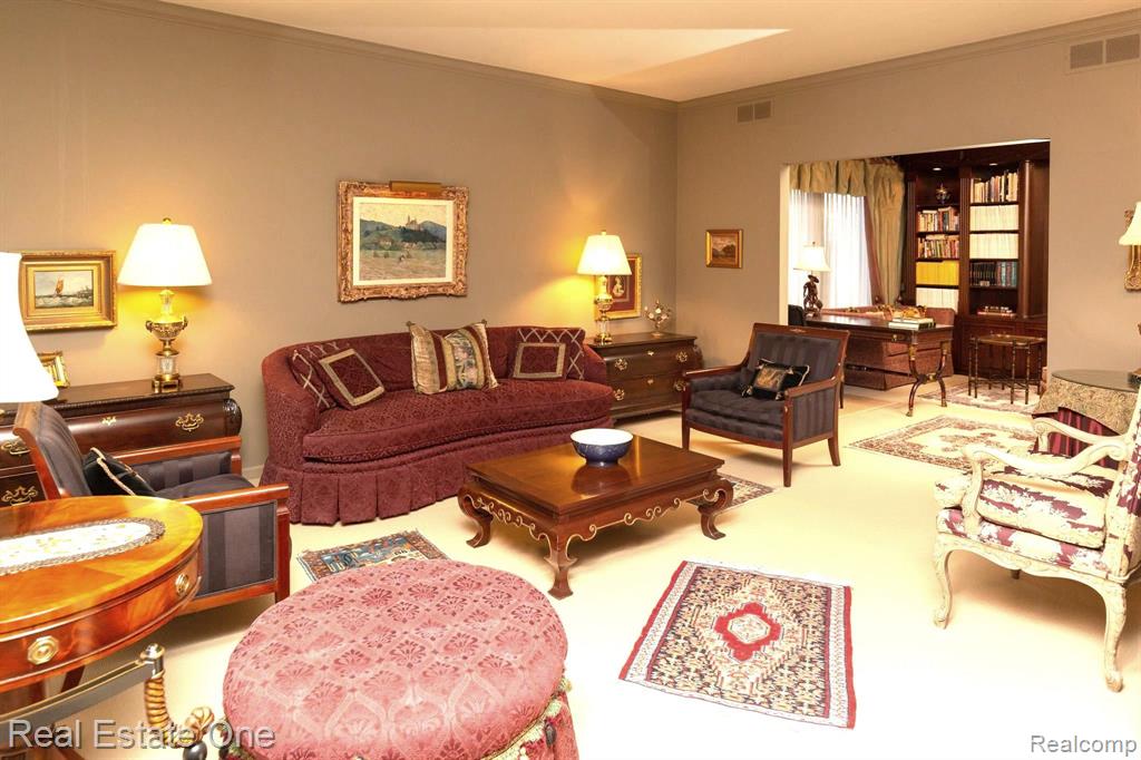 5538 CLEARVIEW Drive, Troy, MI 48098 — Photo 11