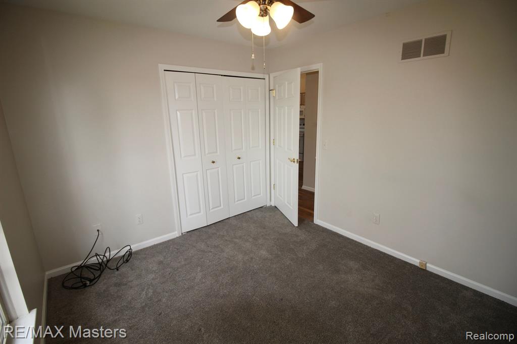 14071 Watersway, Gibraltar, MI — Photo 17