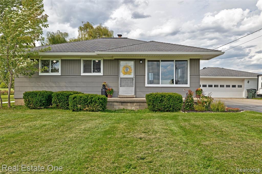 9772 Crawford Road, Columbus, MI — Photo 3