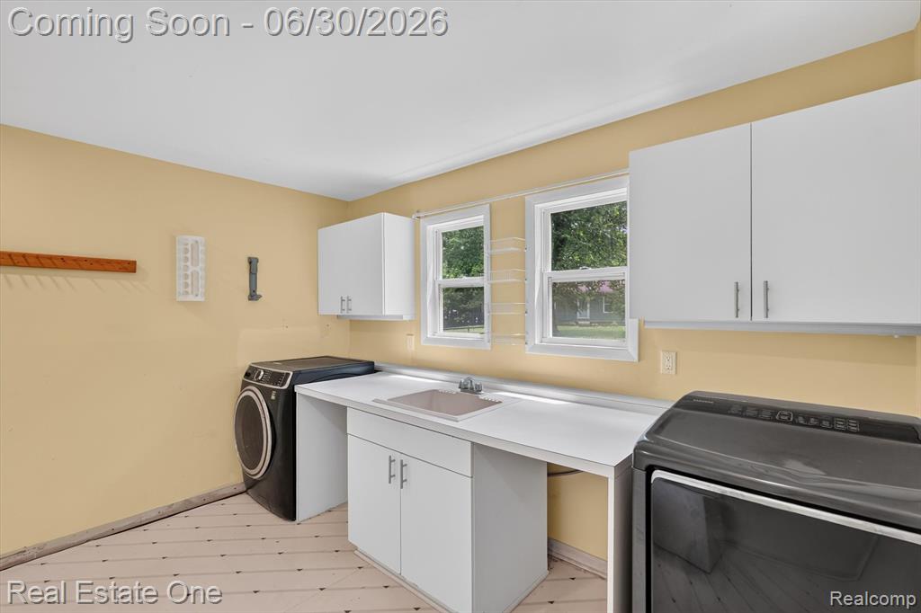 904 N Park Street, Highland, MI 48356 — Photo 48