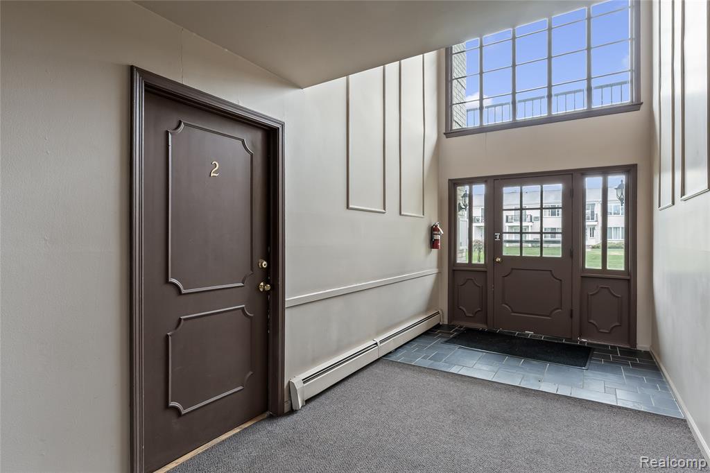 100 W Hickory Grove Road, A2, Bloomfield Hills, MI 48304 — Photo 2