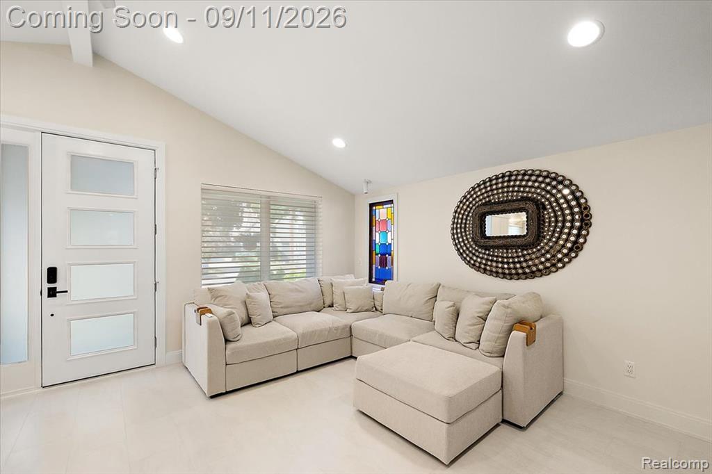 523 Renshaw Street - Photo 5