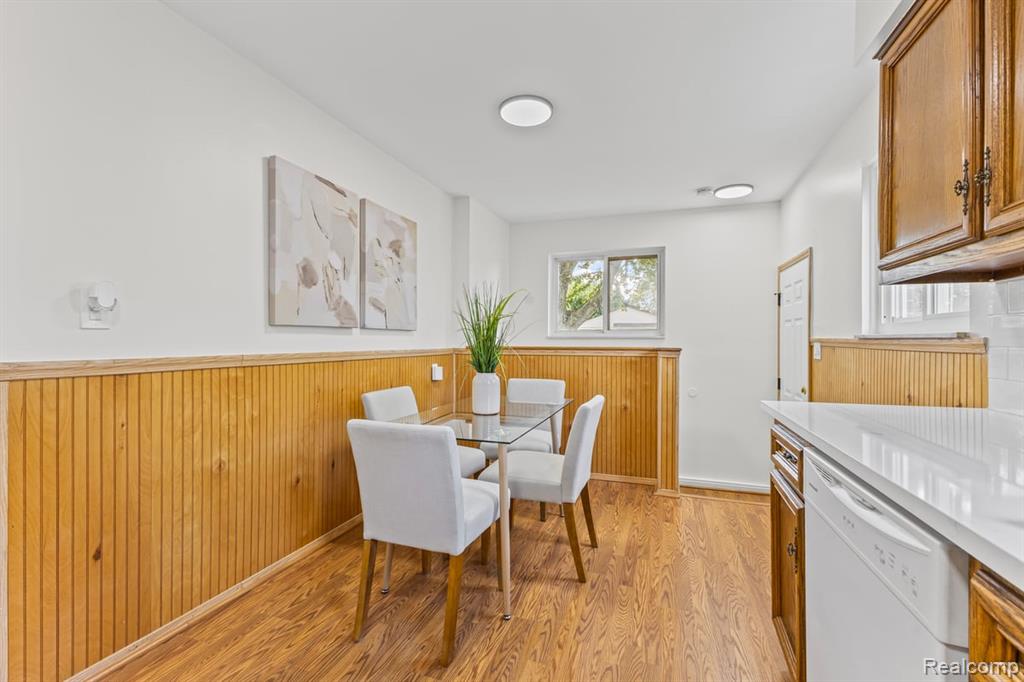 7519 Superior, Center Line, MI 48015 — Photo 11