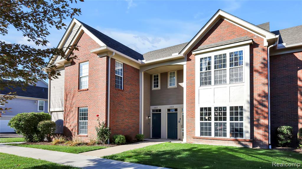 51817 Lionel Lane, Chesterfield, MI — front exterior