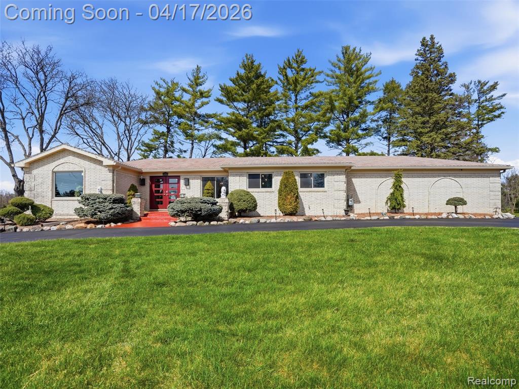 4886 Beacon Hill Drive, Bloomfield Hills, MI 48301 — Photo 3