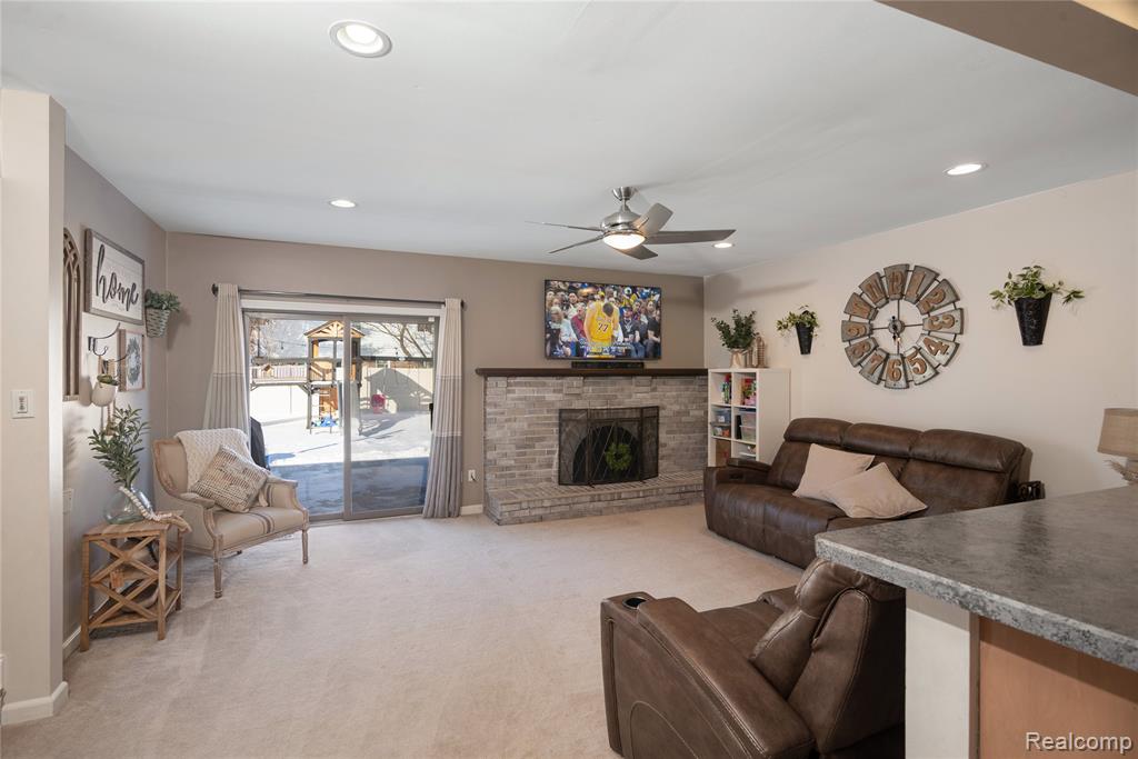 43818 Palisades Drive, Canton, MI 48187 — Photo 6