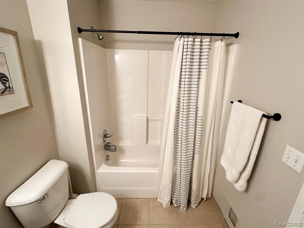 4471 KNOLLCREST Road, Ann Arbor, MI 48108 — Photo 22