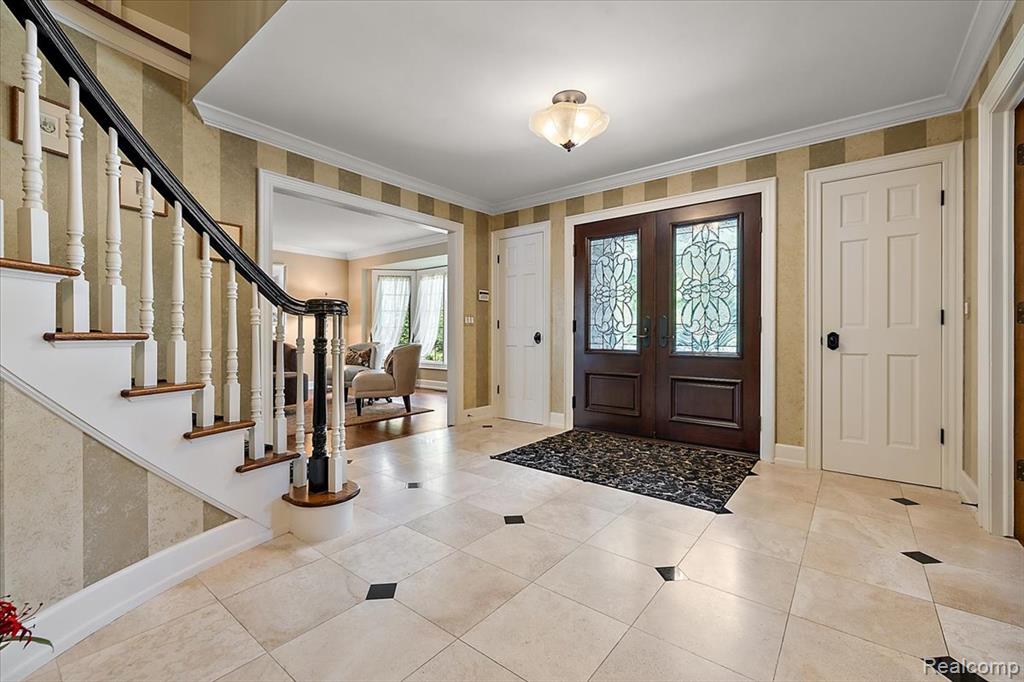 510 Hunters Crossing, Bloomfield Hills, MI 48304 — Photo 4