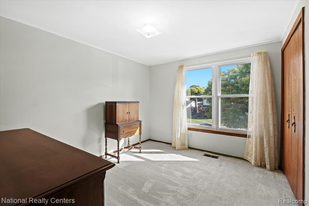 8451 Mannington Road, Canton, MI 48187 — Photo 29