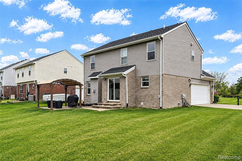 6871 Chandler Drive, Belleville, MI 48111 — Photo 41