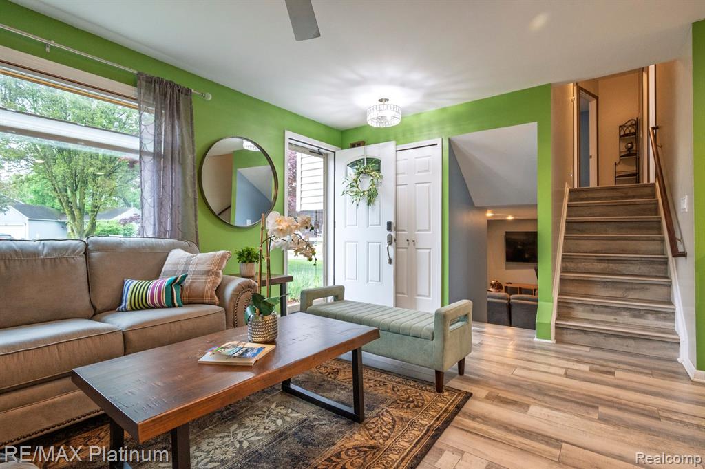 638 GLENWYTH Road, Brighton, MI 48116 — Photo 5