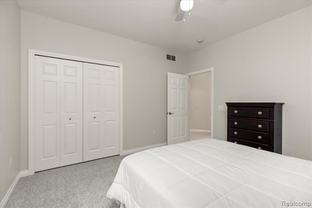 15301 Oak Hollow Drive, Holly, MI 48442 — Photo 37