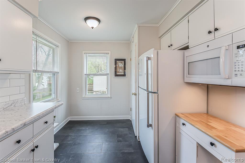 333 FAIRMOUNT Street, Whitmore Lake, MI 48189 — Photo 9