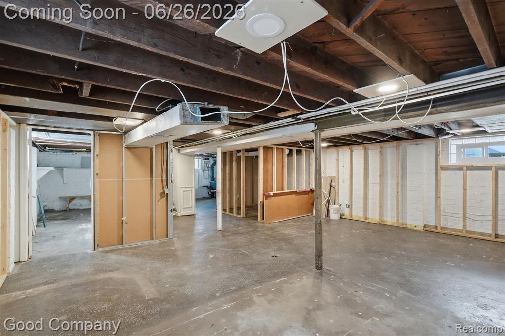 520 E Muir Avenue, Hazel Park, MI 48030 — Photo 30