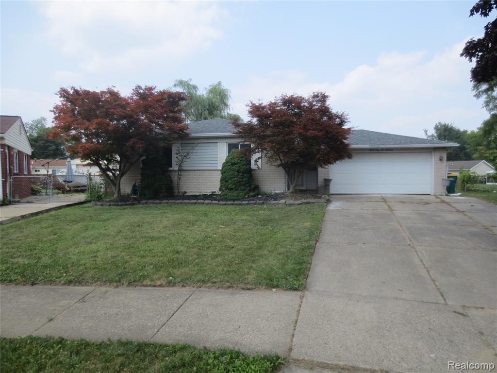 34600 Michelle Drive, Romulus, MI 48174