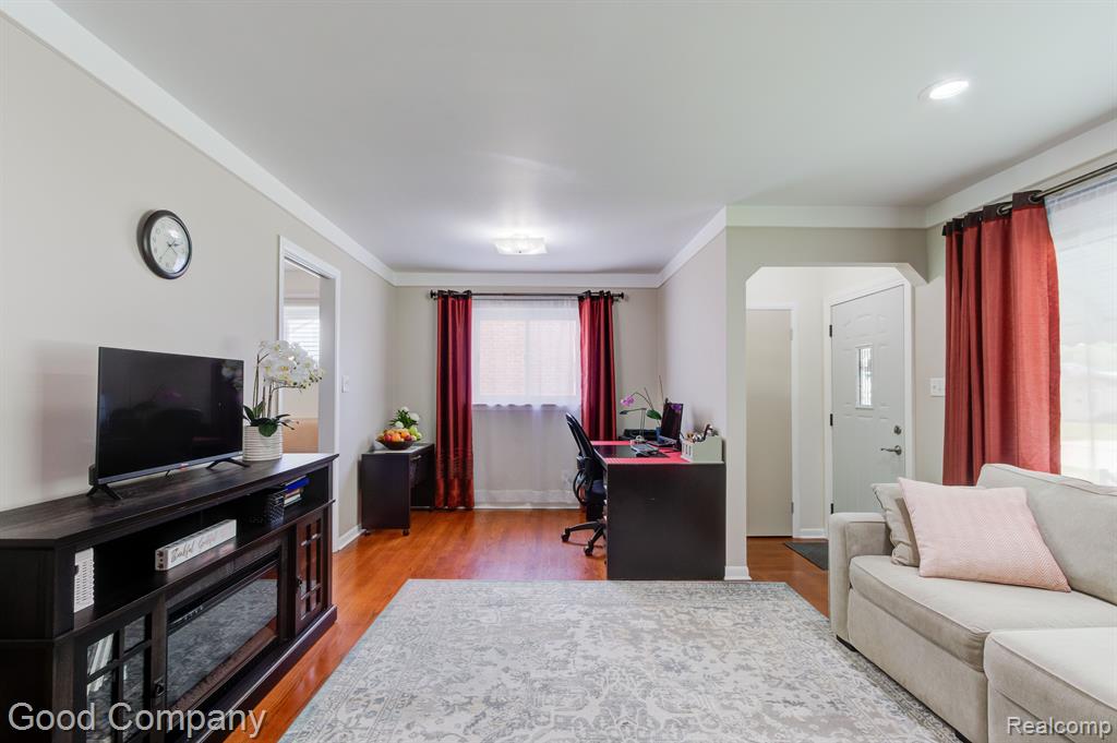 663 GOODALE Avenue, Clawson, MI — Photo 3