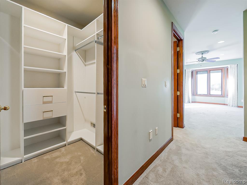 7364 Essex Drive, West Bloomfield, MI — Photo 21