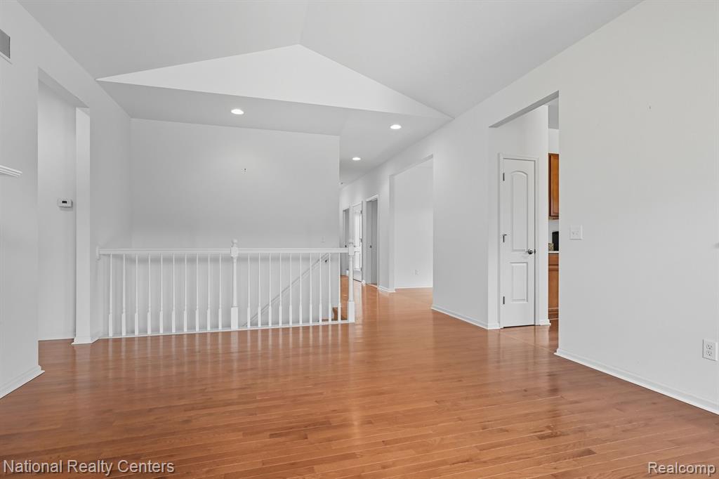 4160 Wrenwood Lane, 29, Canton, MI 48188 — Photo 5