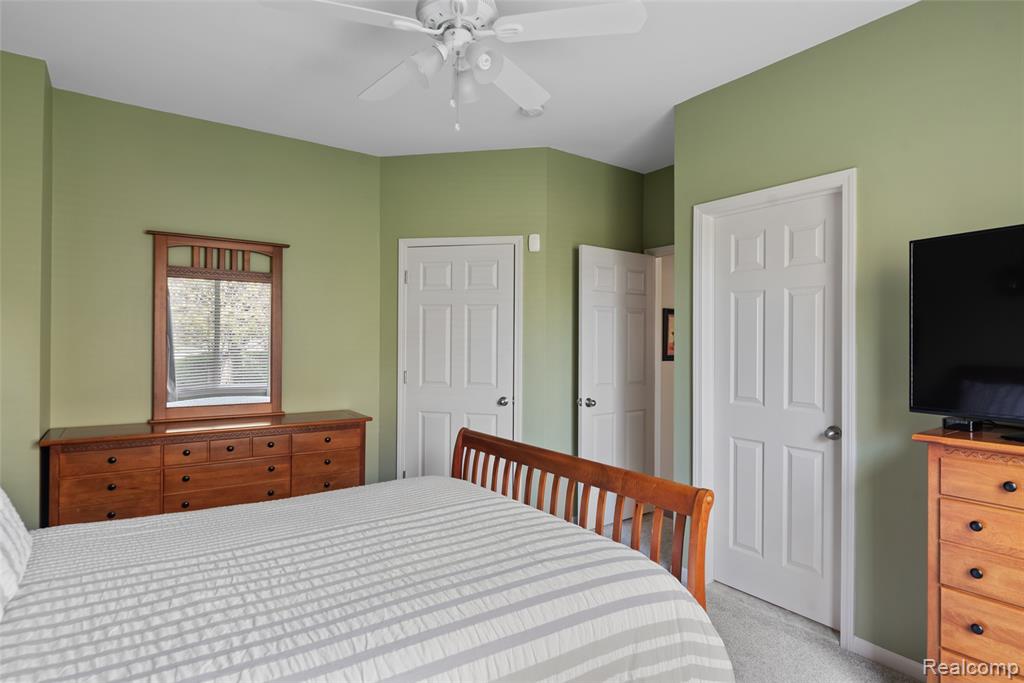14109 Berryknoll Drive, Utica, MI 48315 — Photo 22