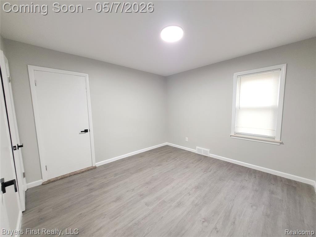 22084 Normandy Avenue, Eastpointe, MI 48021 — Photo 16