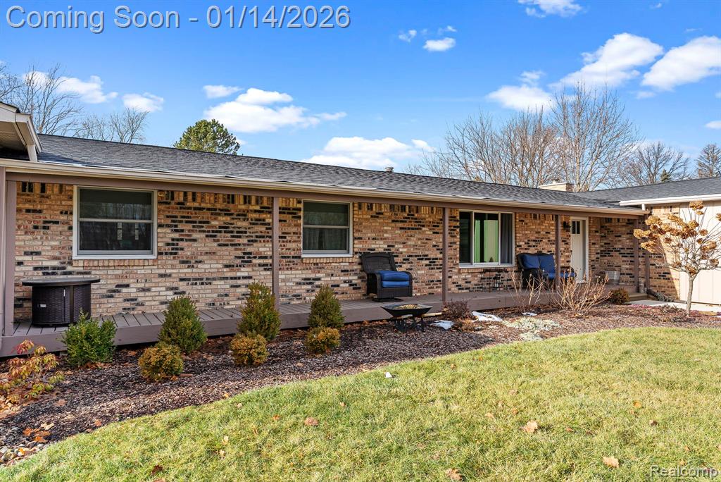 8098 Dover Drive, Grand Blanc, MI 48439 — Photo 6
