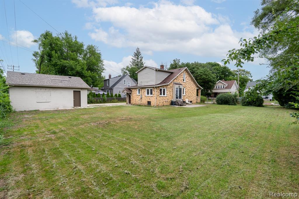 21059 Westview Avenue, Ferndale, MI 48220 — Photo 17