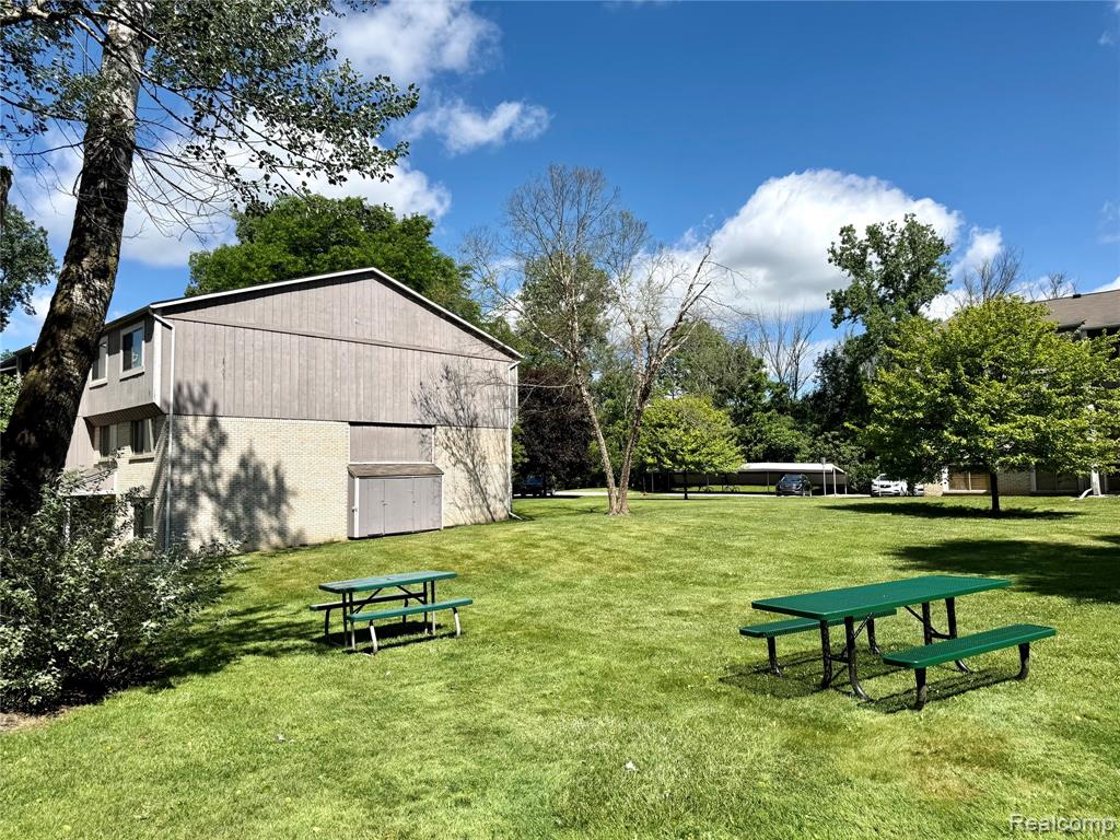 29870 W 12 Mile Road, 703, Farmington, MI 48334 — Photo 34