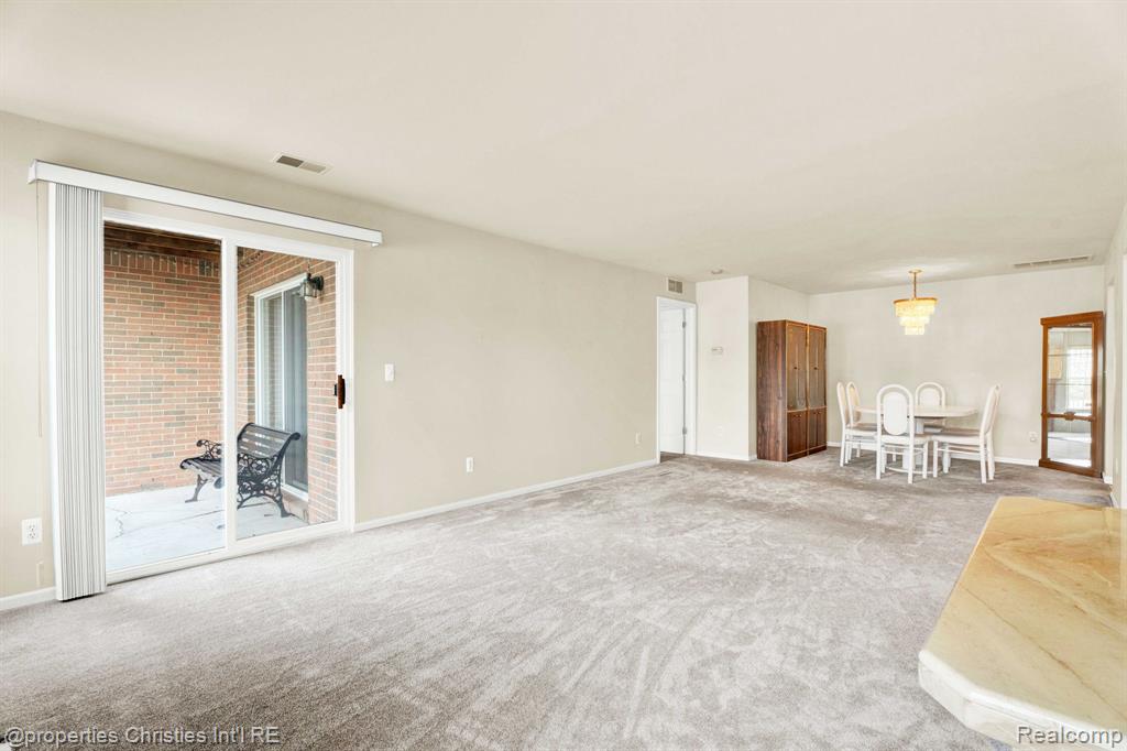 16832 Glenmoor Boulevard, Macomb, MI 48044 — Photo 8