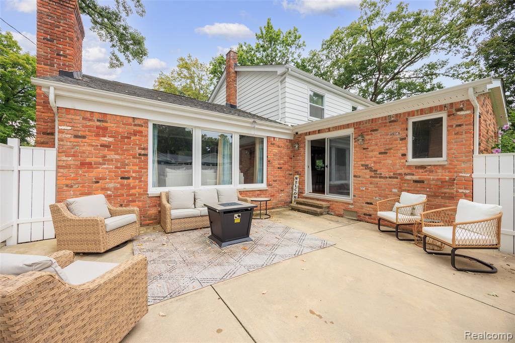 527 Greenwich Lane, Grand Blanc, MI 48439 — Photo 42
