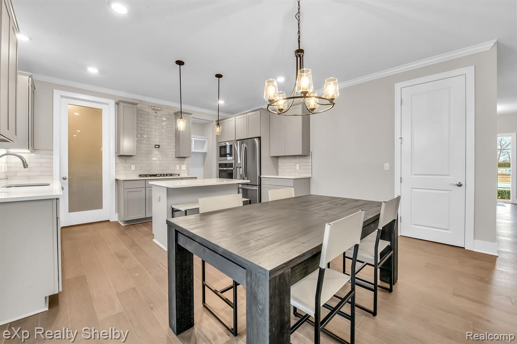 52905 WELLINGTON VALLEY Drive, Macomb, MI 48042 — Photo 4