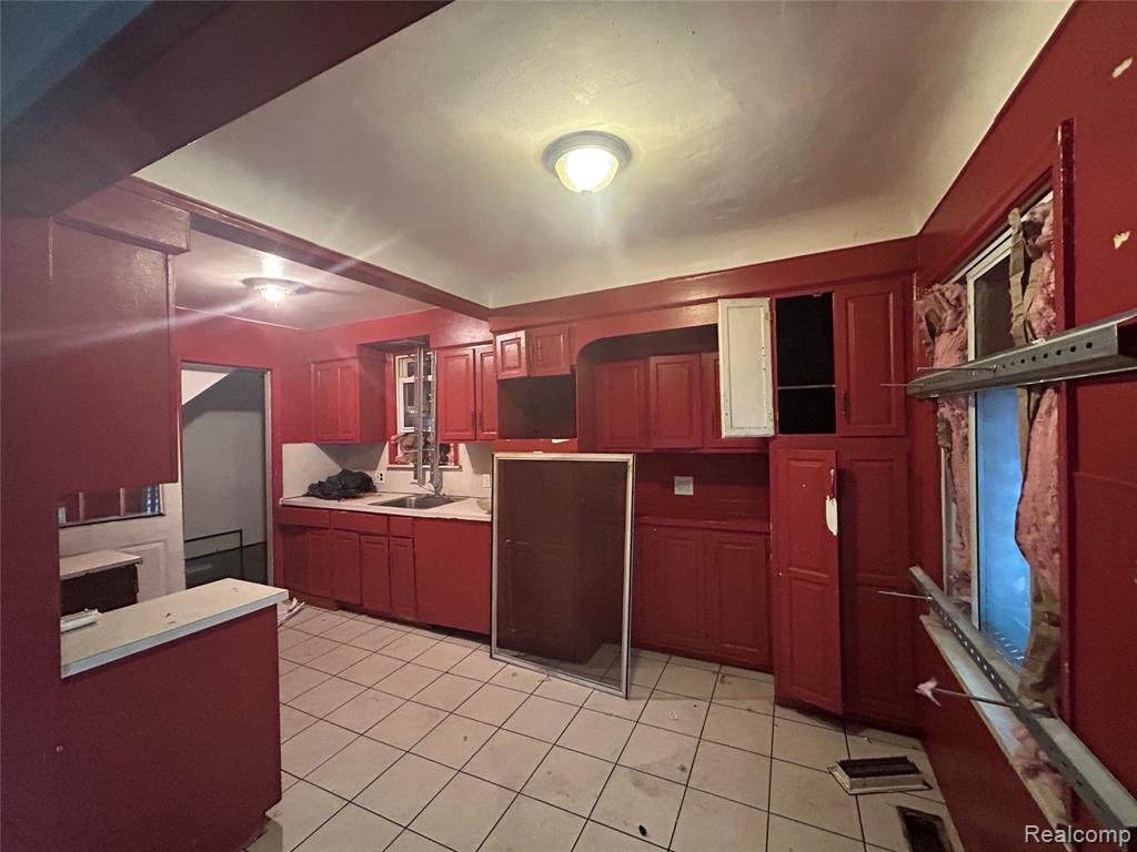 6506 Stahelin Avenue, Detroit, MI 48228 — Photo 2