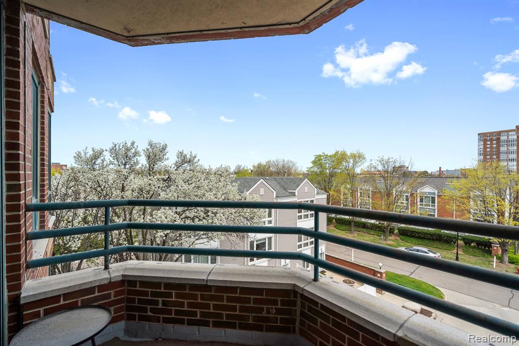 3320 SPINNAKER Lane, 4A, Detroit, MI 48207 — Photo 23