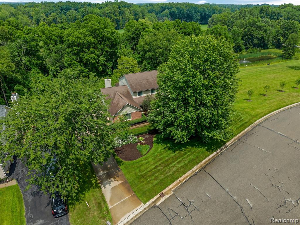 57694 Hidden Timbers Drive, South Lyon, MI 48178 — Photo 62