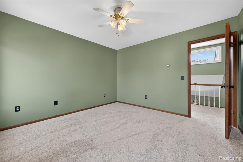 2476 Cedar Key Drive, Lake Orion, MI — Photo 36